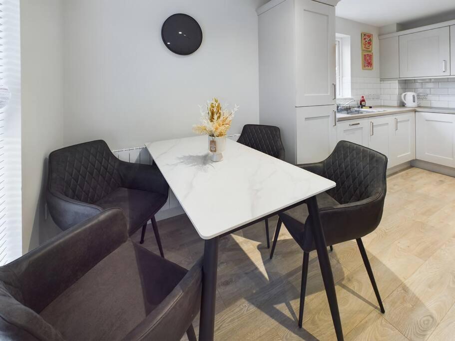 Contemporary 2-Bedroom Apartment Belfast Exteriér fotografie